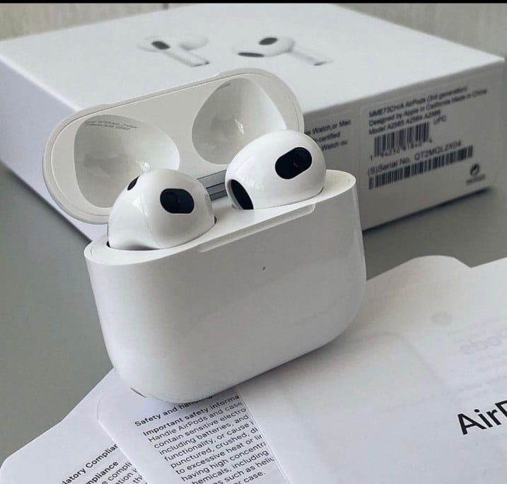 AirPods