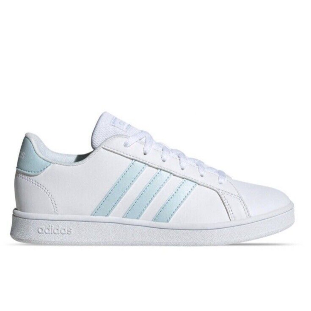 Kids Unisex Adidas Grand Court Cloudfoam Comfort Shoes. Size 4