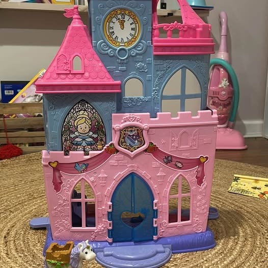 Fisher-Price Little People Disney Princess Palace Doll