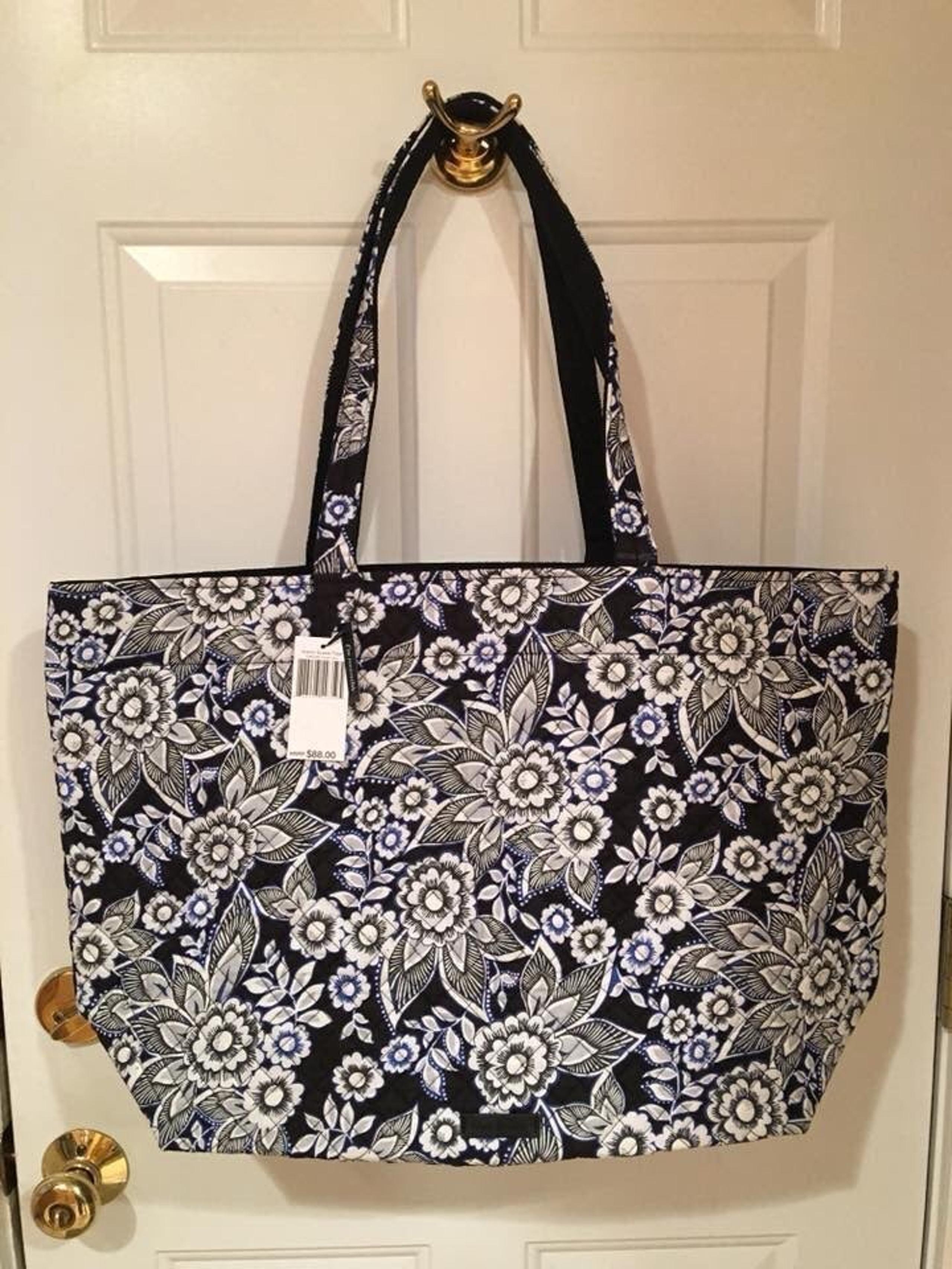 NWT Vera Bradley Ex Large Tote/Umbrella