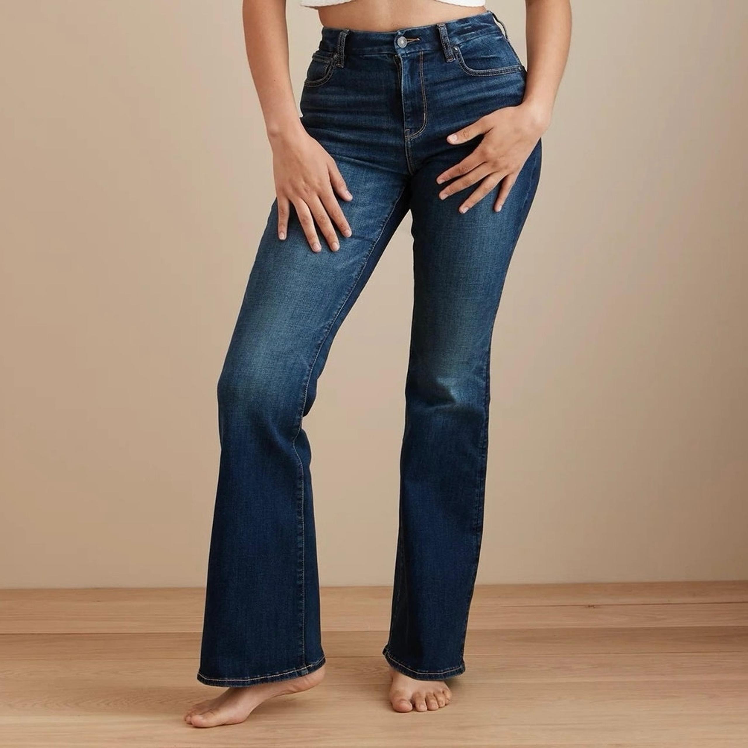 American Eagle AE Next Level Curvy Super High Waisted Flare Jean 10 X-Short Blue
