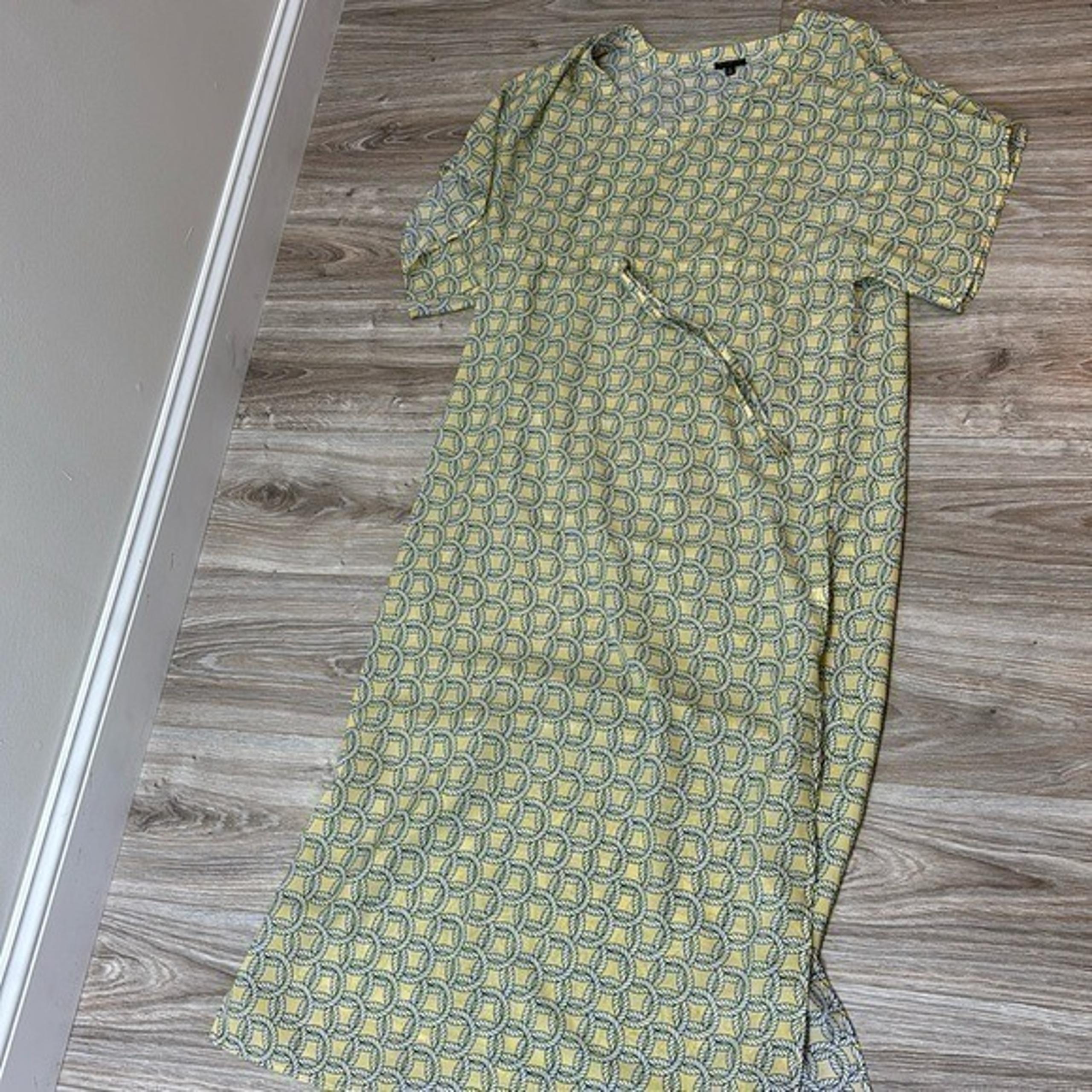Talbots yellow maxi dress size Medium but runs large beach cover up