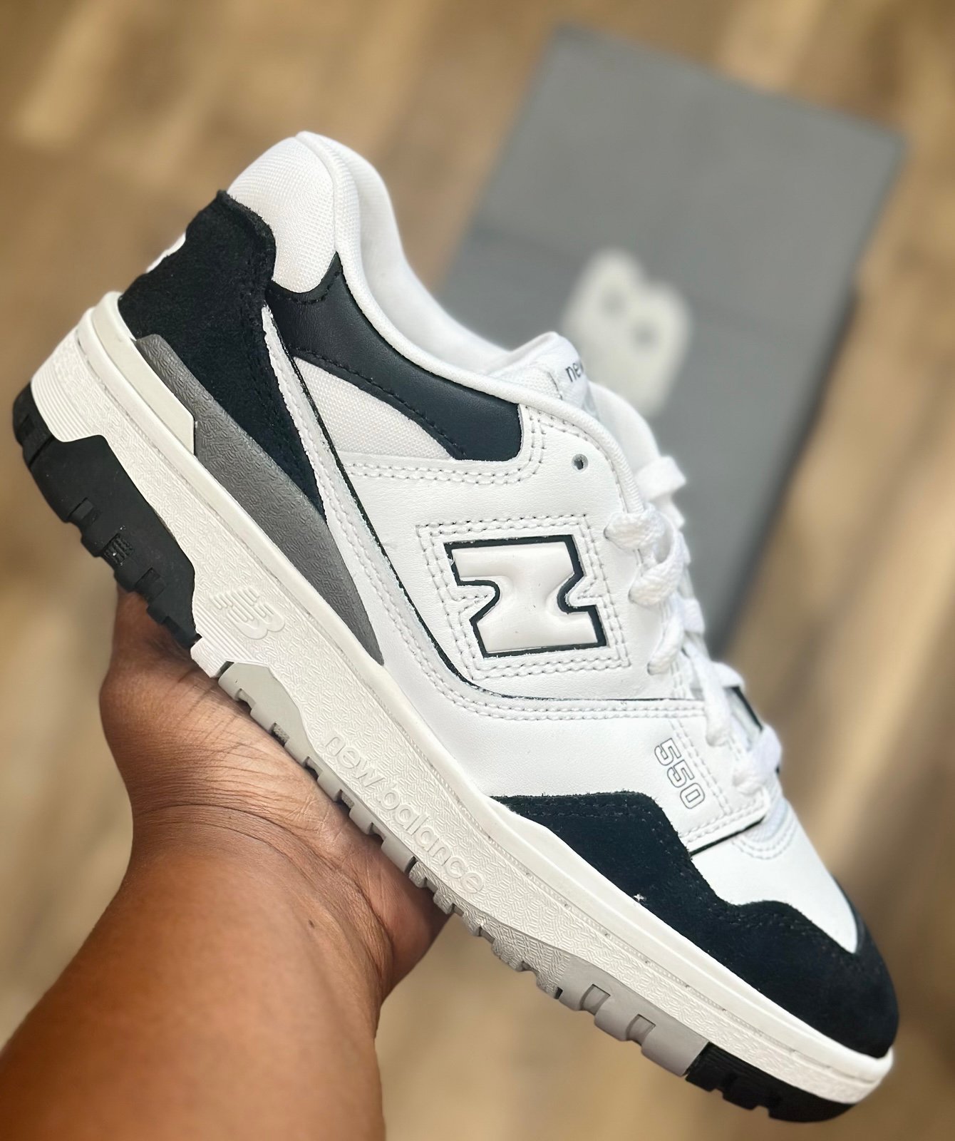New Balance 550 ‘White Black’ Sneakers 7 Youth - Women’s 8.5