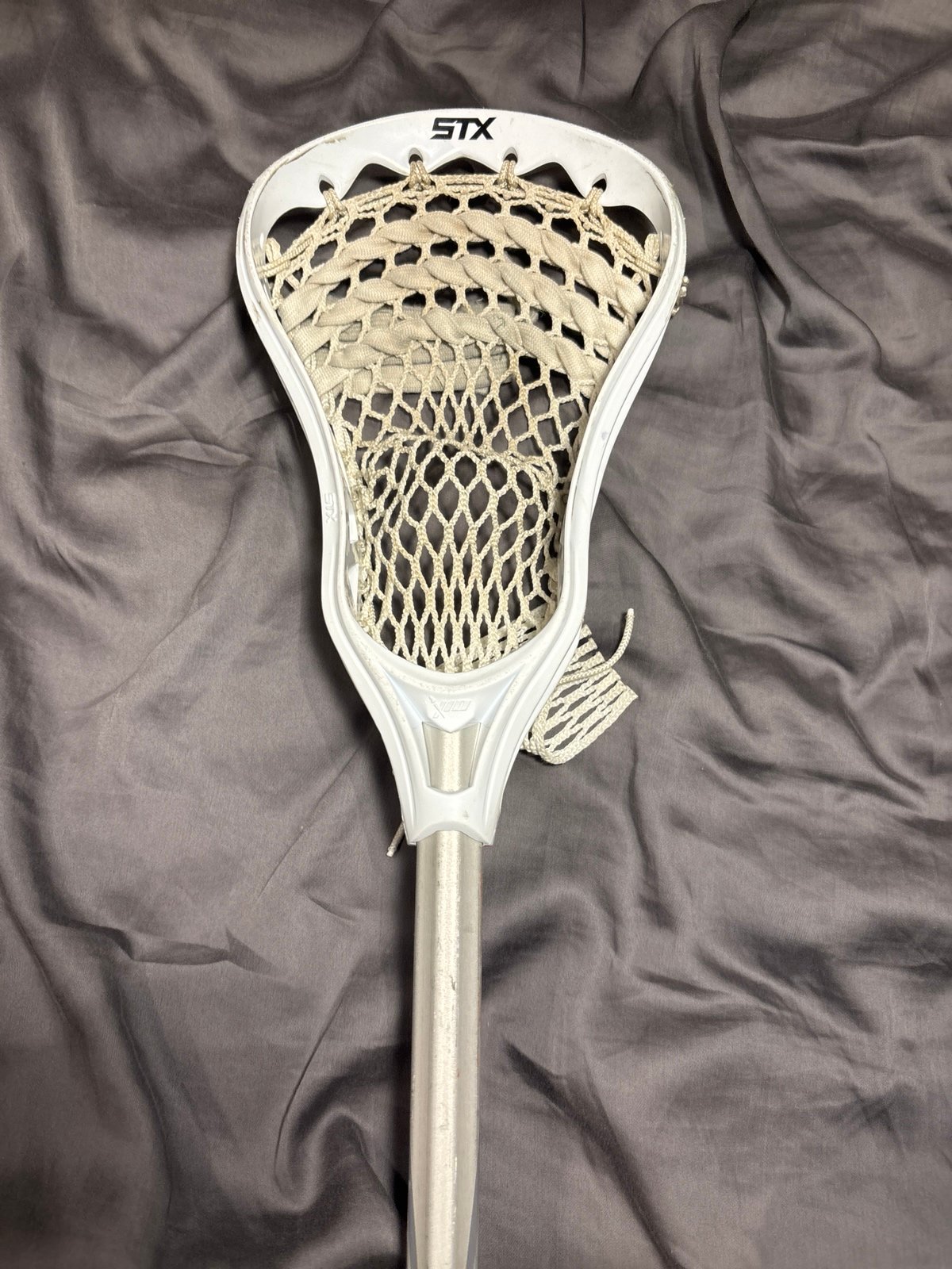 Lacrosse D pole