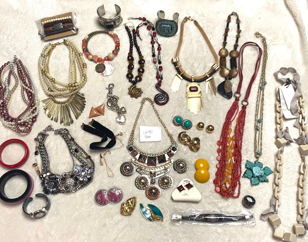 Huge Vintage to Now 31pcs Jewelry Lot