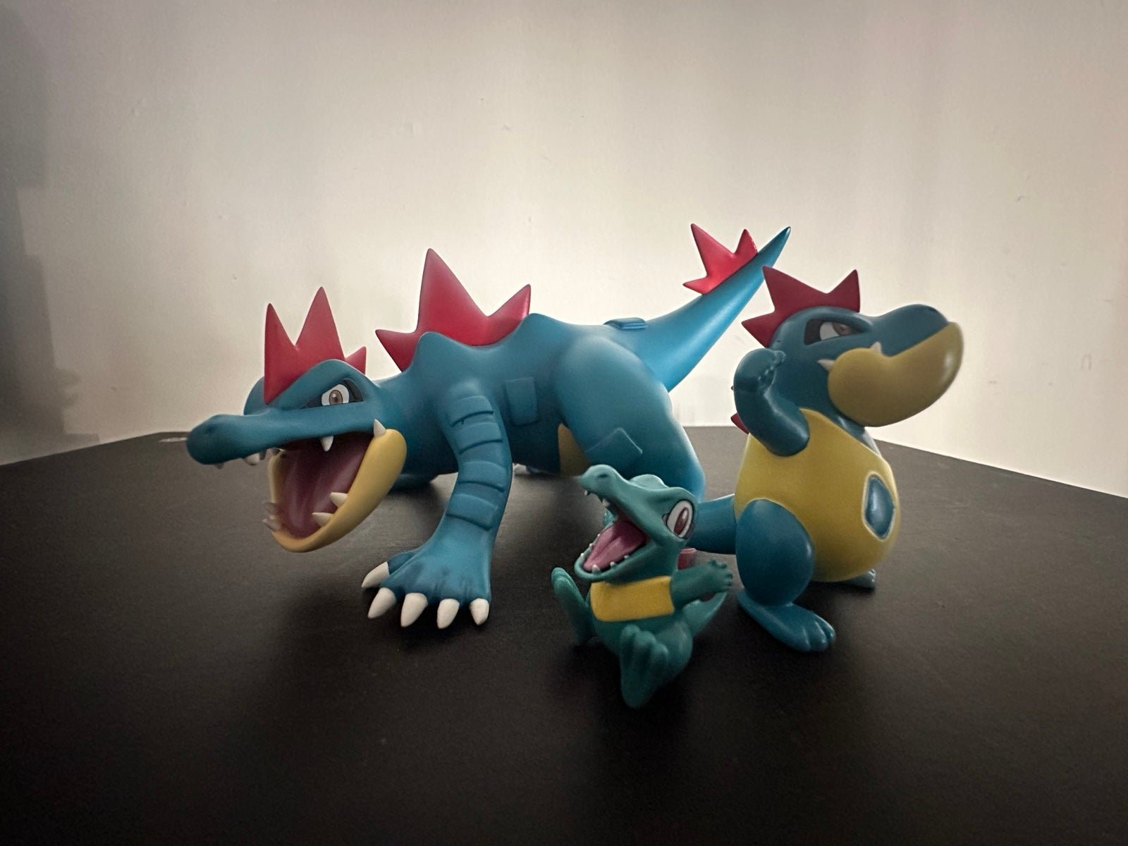 Pokemon scale world studio 1/20 Ferraligtr Croconaw totodile figurine