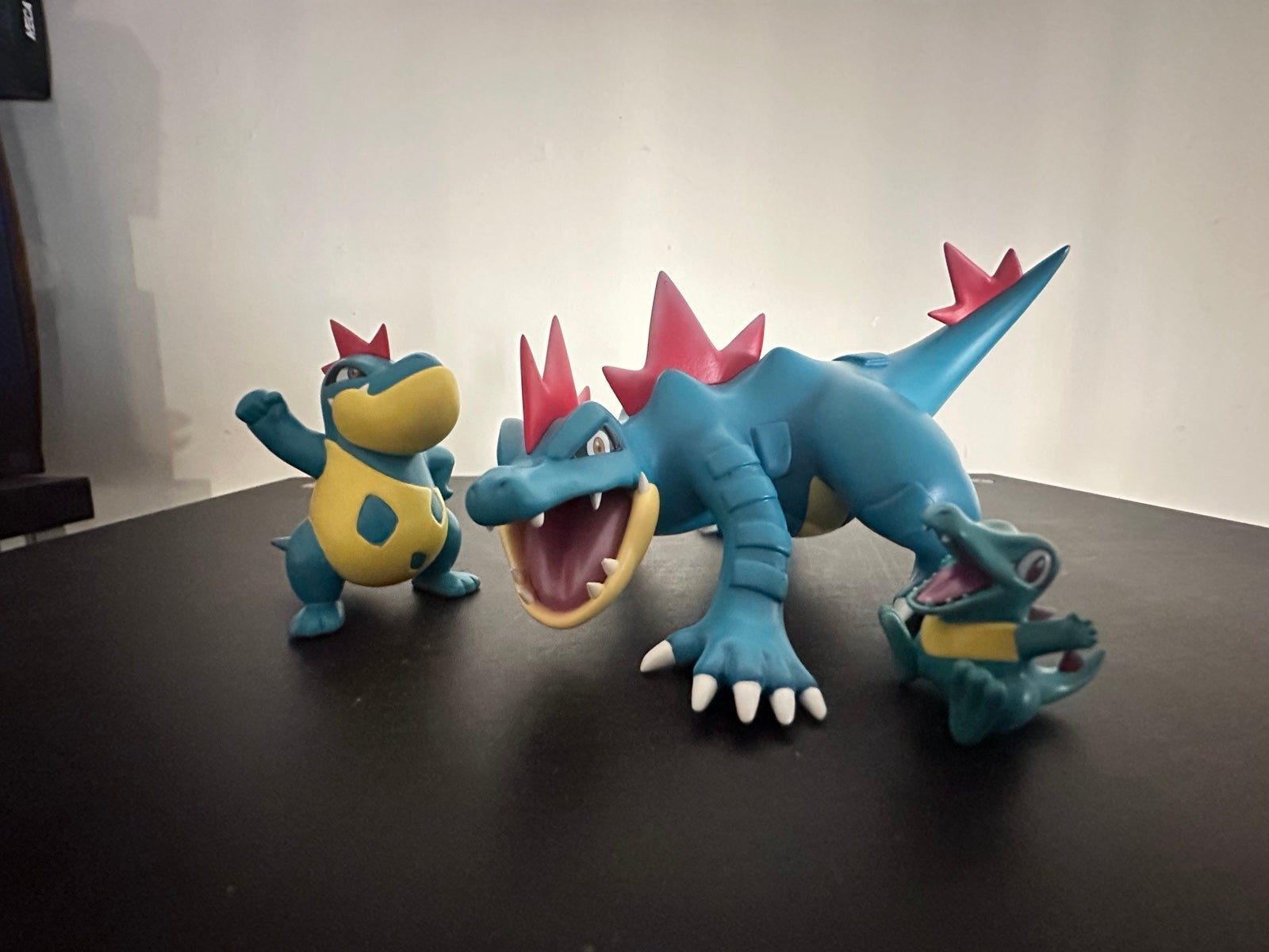 Pokemon scale world studio 1/20 Ferraligtr Croconaw totodile figurine