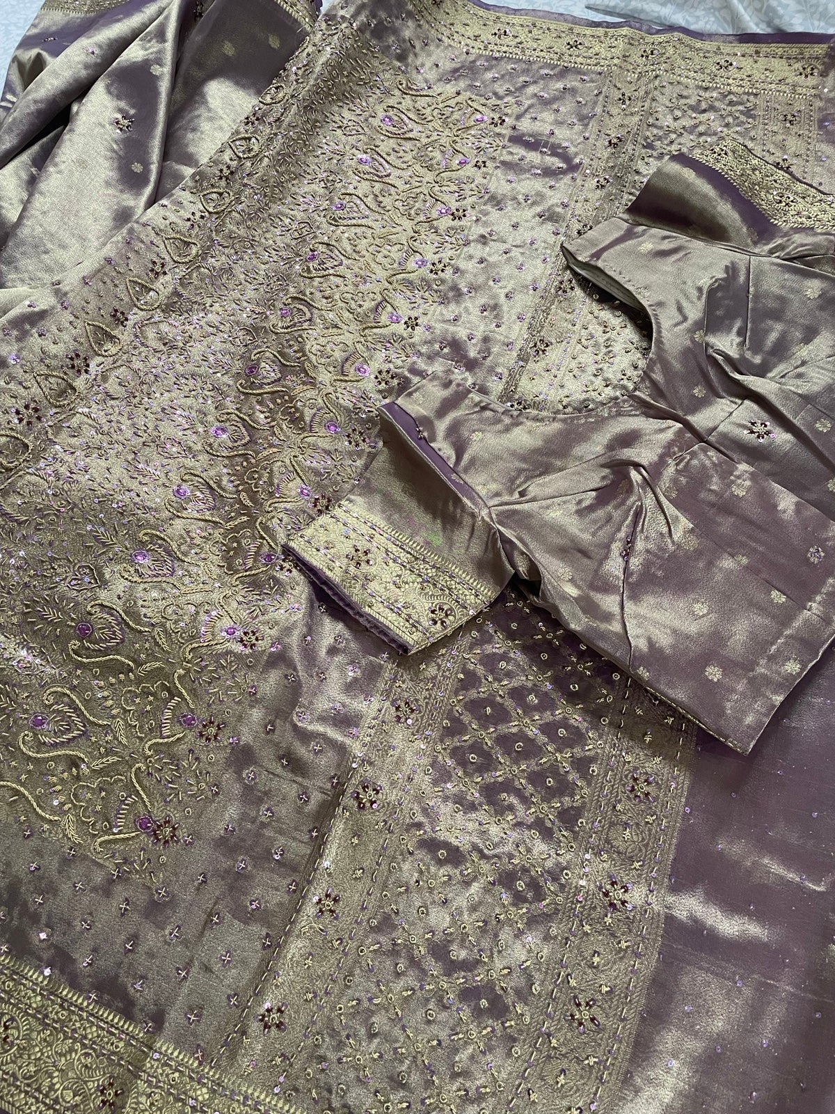 Absolutely gorgeous saree with matching blouse