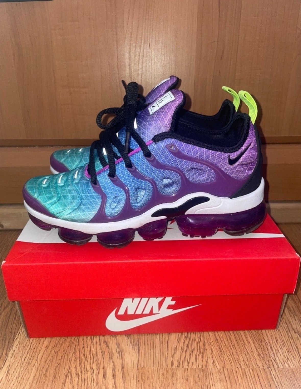 Nike Air VaporMax Plus