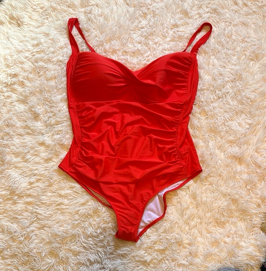 Liz Claiborne Poppy Red One Piece Swimsuit with Sweetheart Neckline size 24W