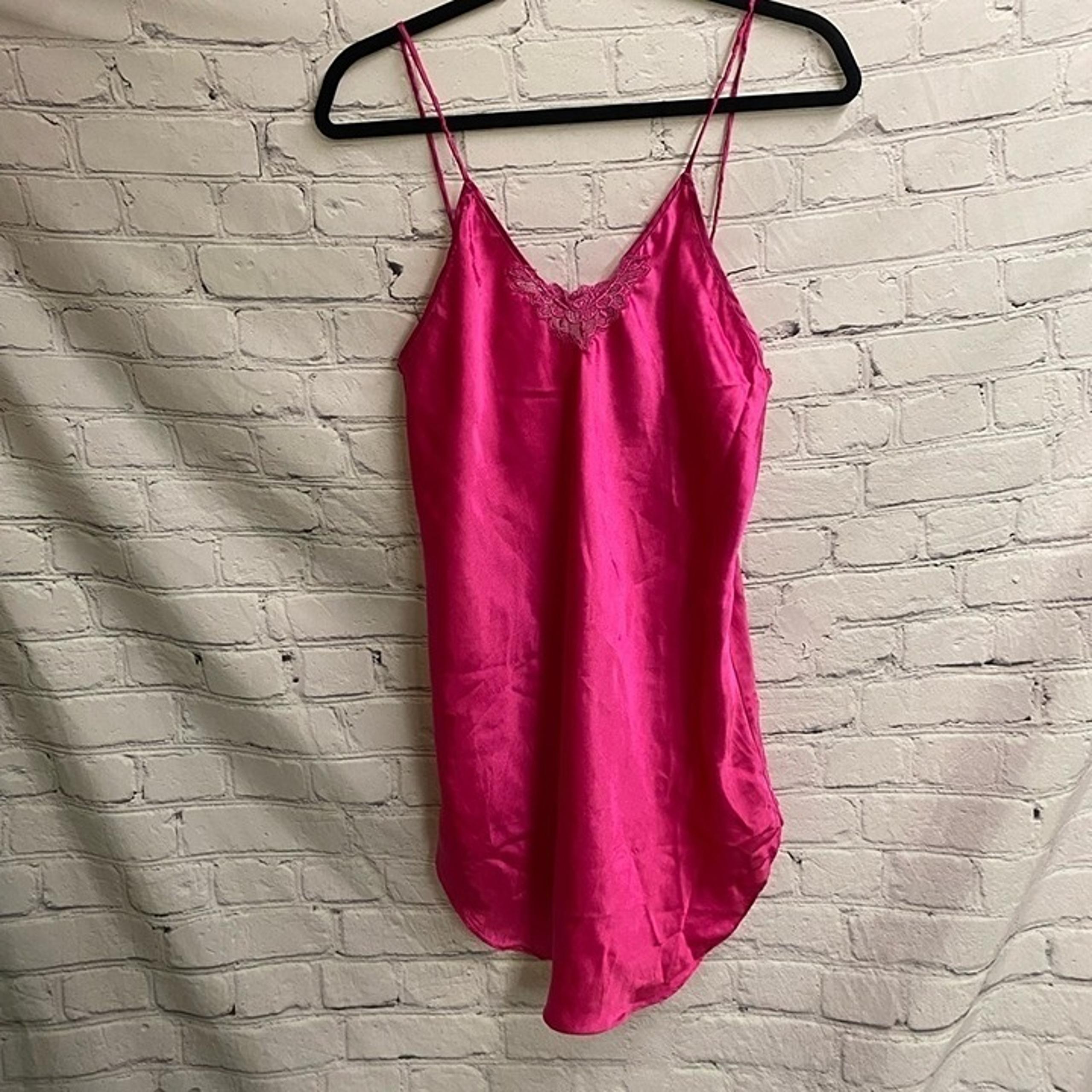 Cinema Etoile Vintage Sexy Satin Nightgown Fuschia Pink Medium Women’s