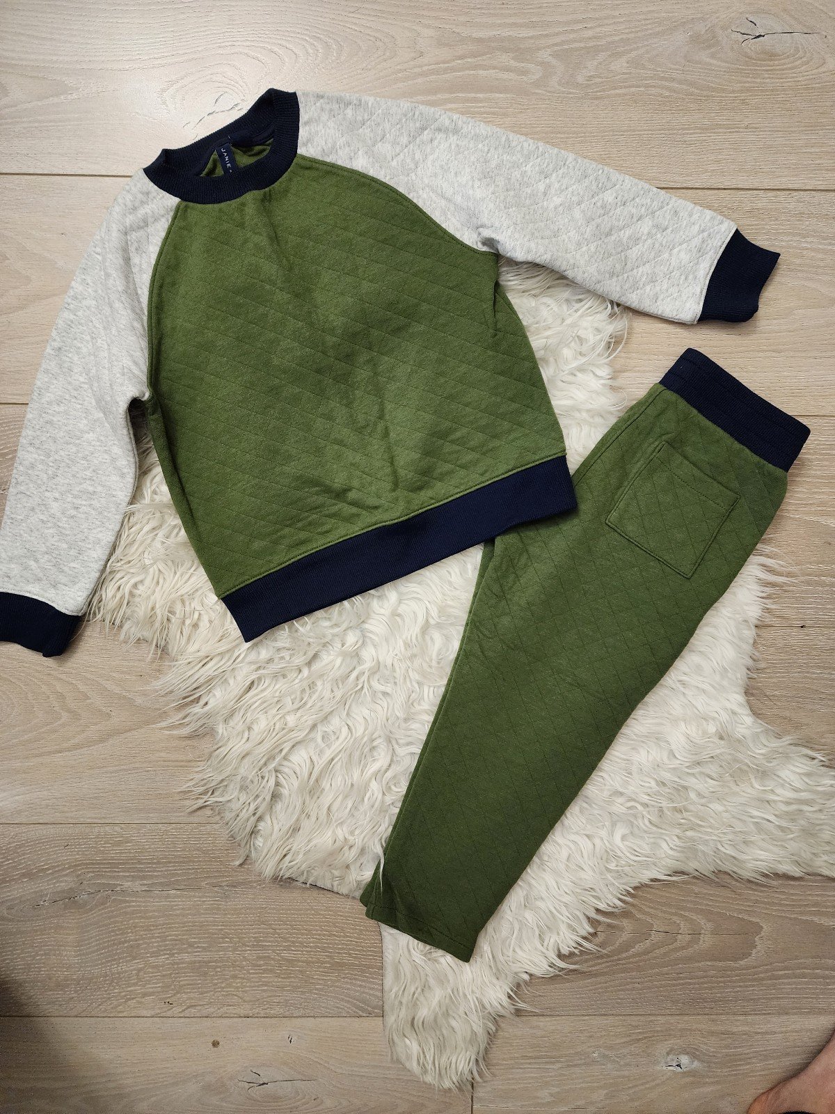 NWOT, nice Janie And Jack Outfit, size 4Y