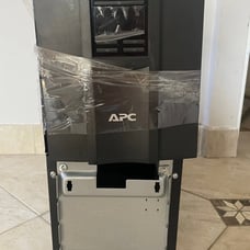 APC SMT3000C Smart-UPS 3000VA 2700W 120V Has Damage (Check Photos) *!Untested!*
