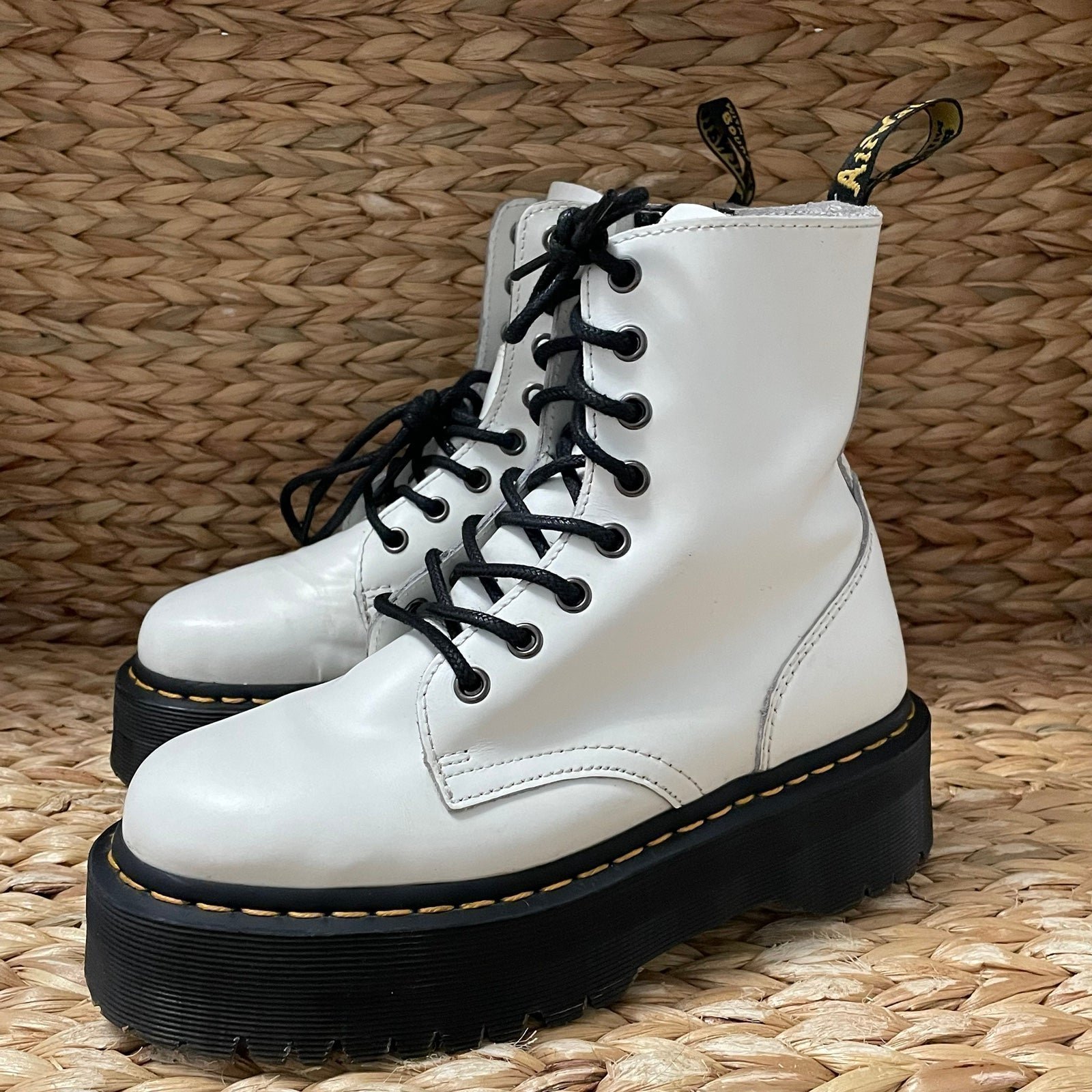 Dr. Martens Jadon Boot Smooth Leather Platforms White boots