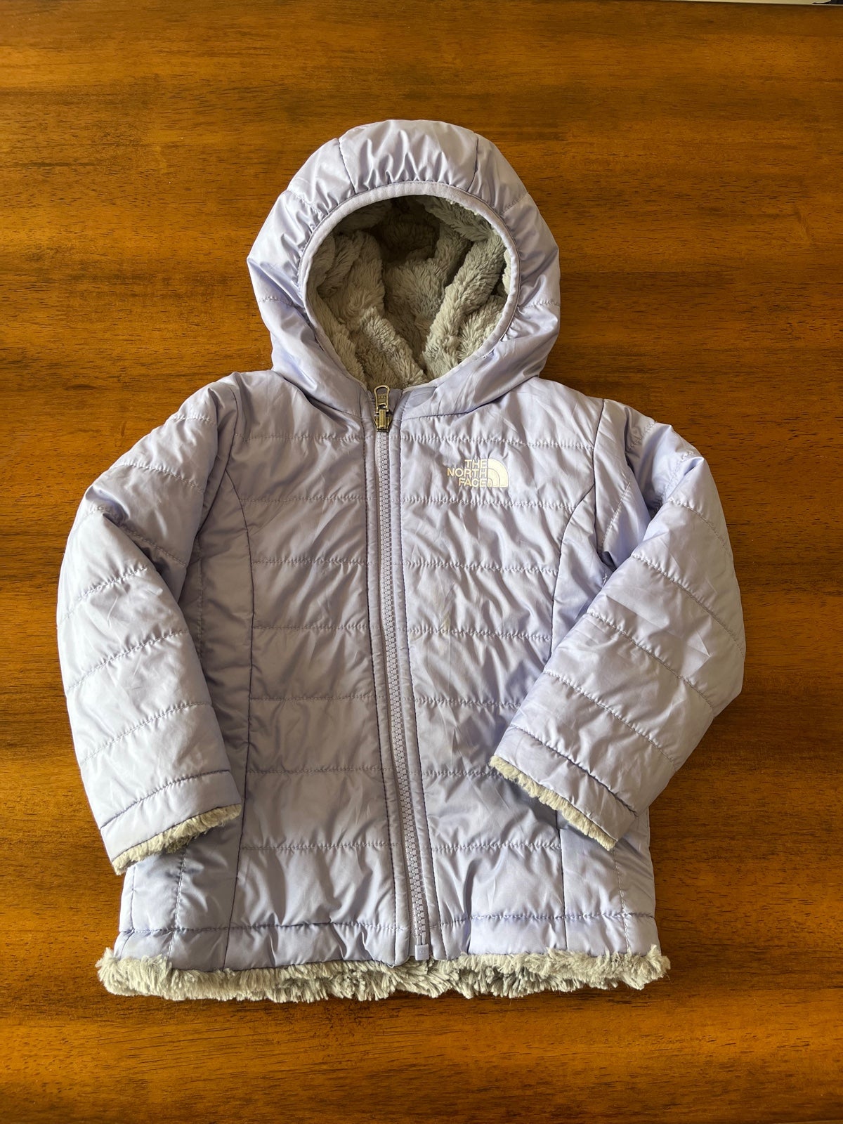 The North Face Osito Reversible jacket lavender/ gray toddler girls 18/24 months