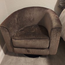 Swivel chair