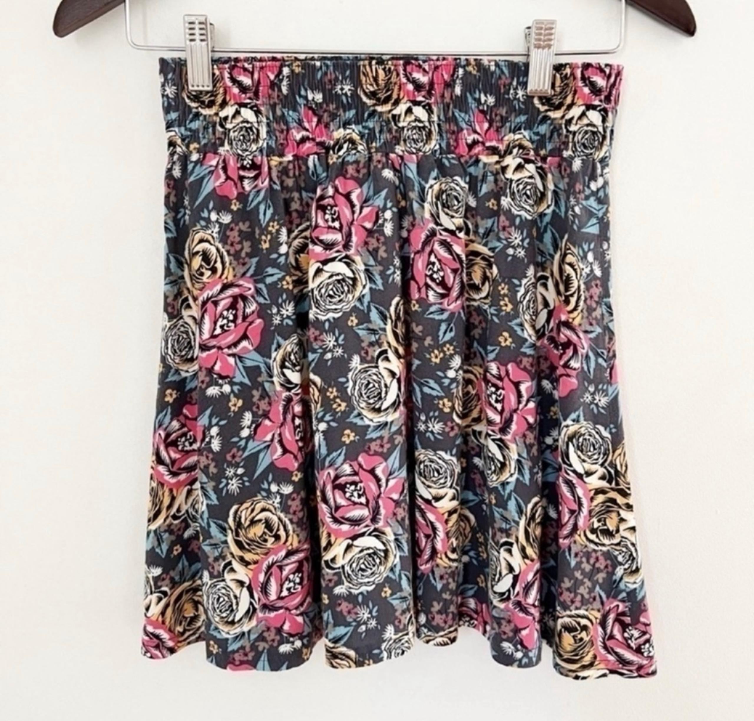 Nordstrom Frenchi Pink Rose Print Skater Mini Skirt Size Small Elastic Waist