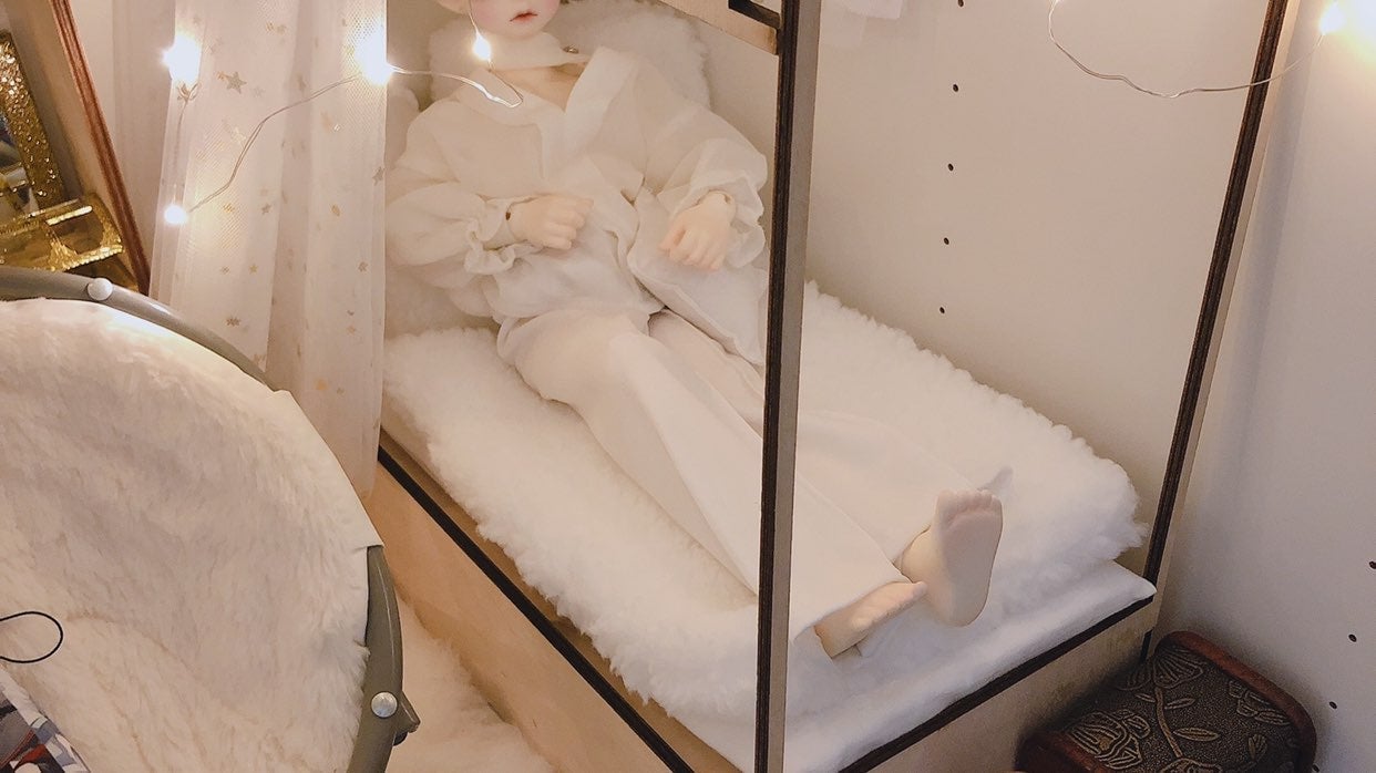 BJD Ball Jointed Doll 1/4 Furniture Bed
