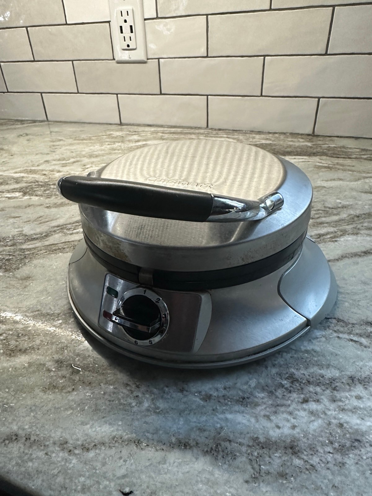 Cuisinart 4-slice Belgian Waffle Maker Tested Works!