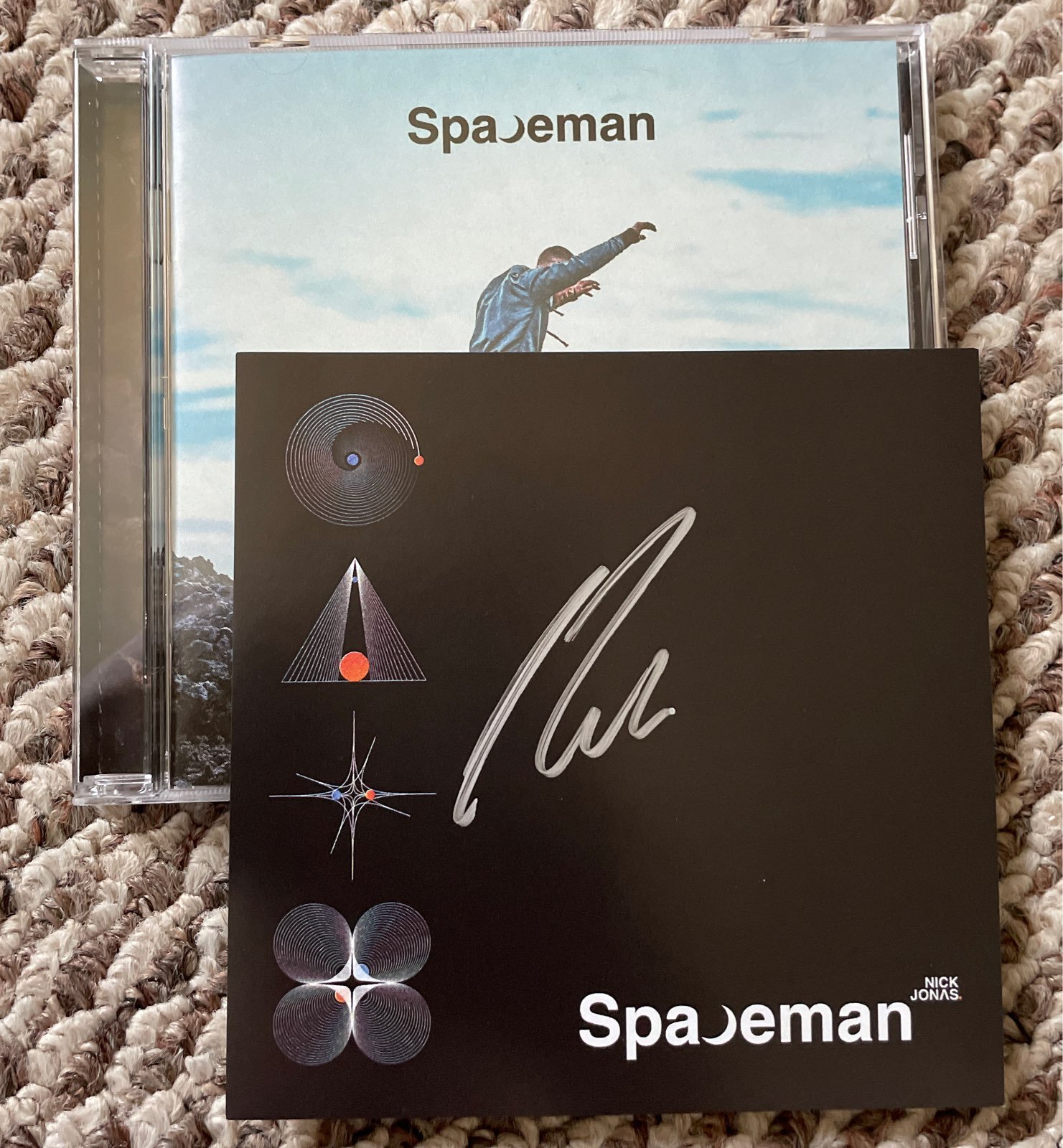 NICK JONAS SPACEMAN ALBUM SIGNED