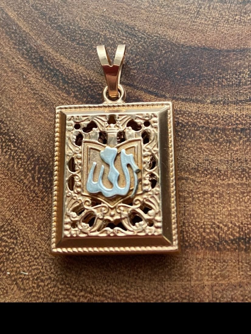 Filigree Rose Gold Pendant