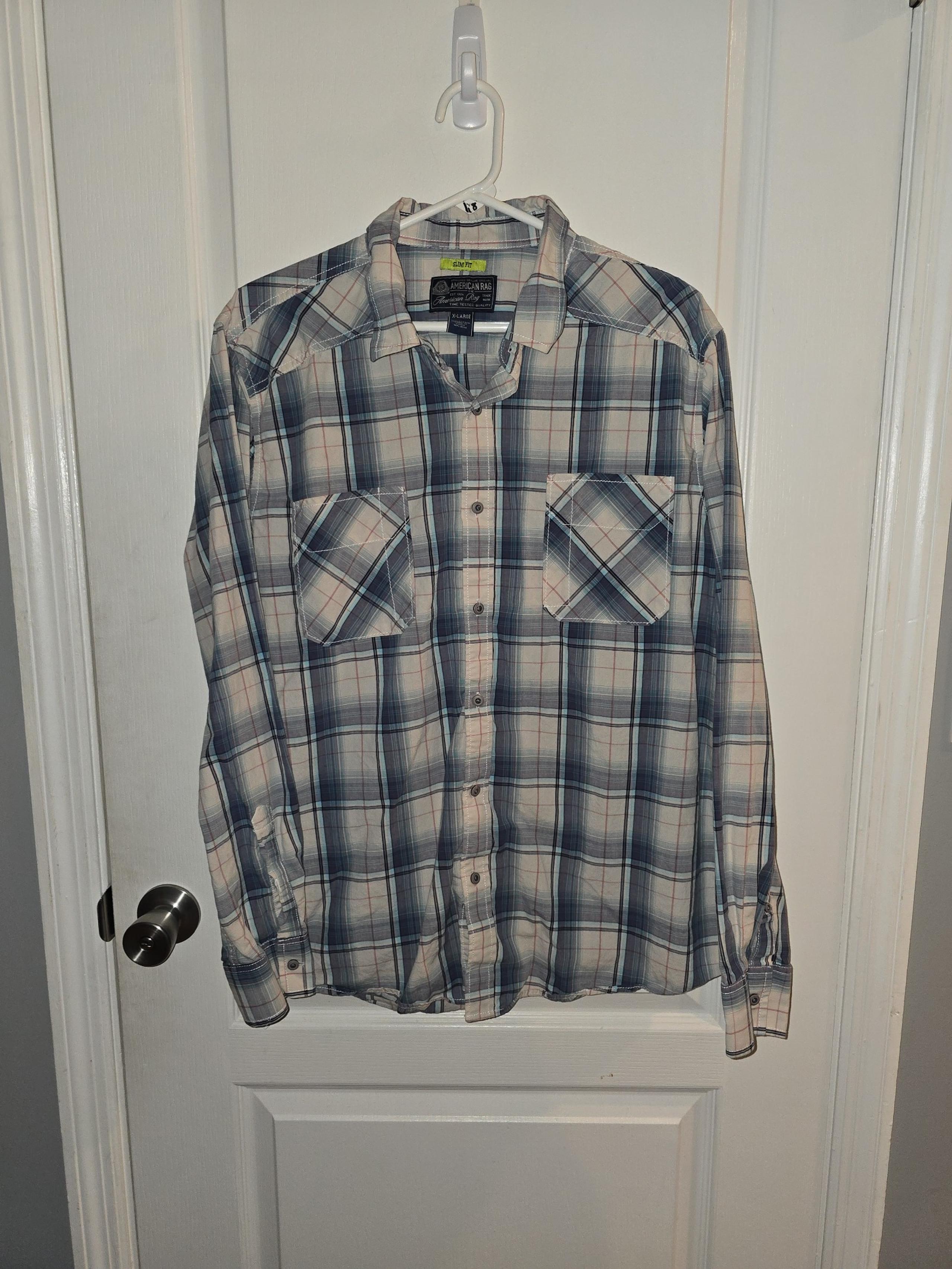 American Rag Men's XL Slim Fit Long Sleeve Button Down Shirt