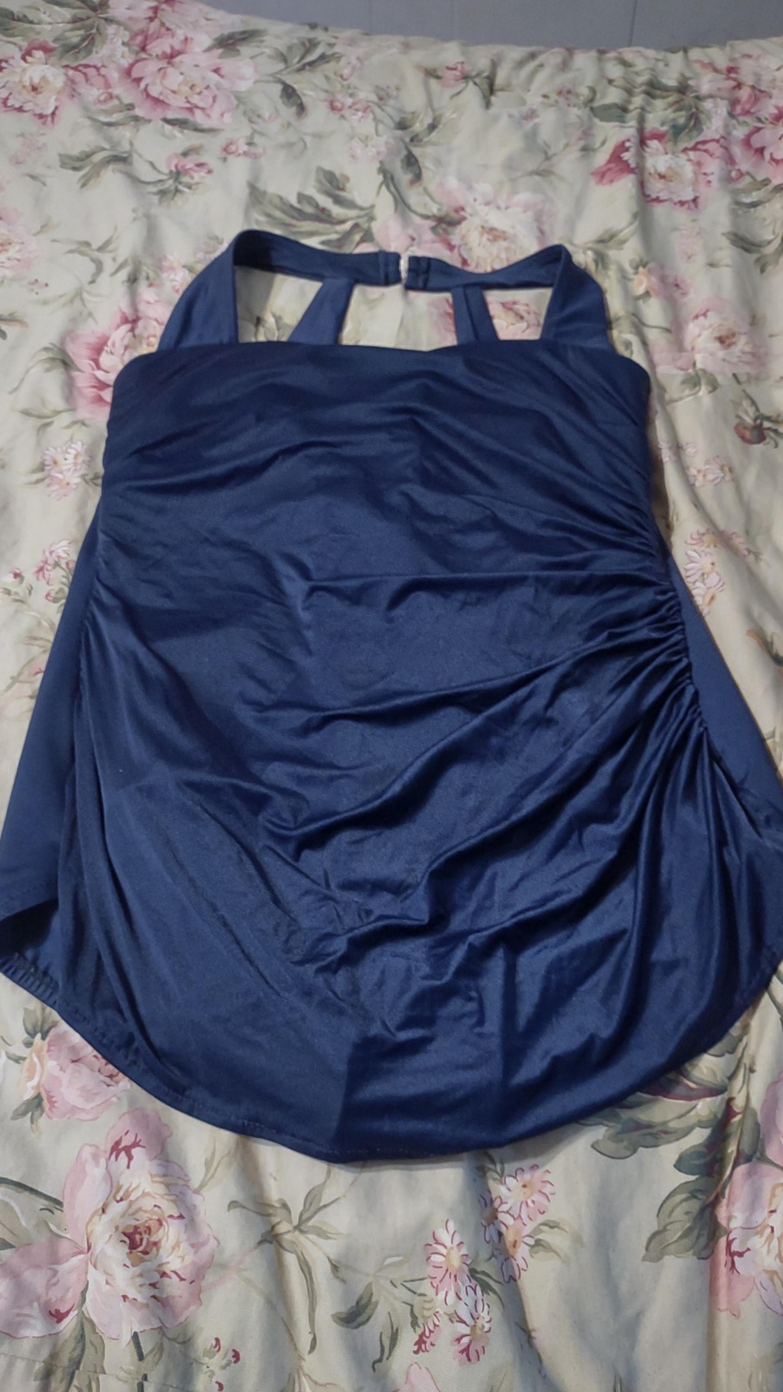 Land's End Navy Slendertex slimming swimsuit sz 18w