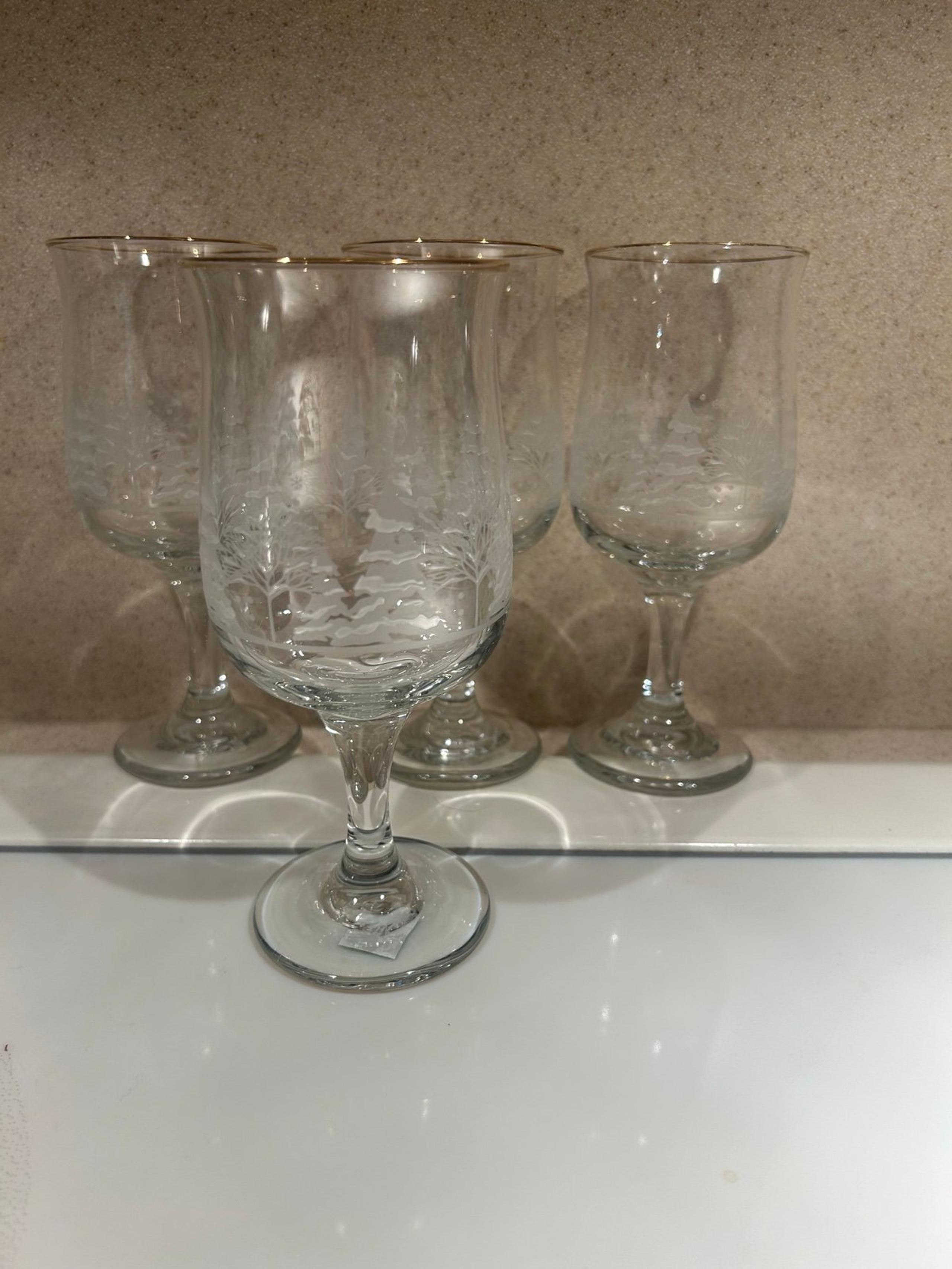 Vintage Libbey Winter Wonderland Wine Glasses Frosted Trees Gold Rim Set of 4