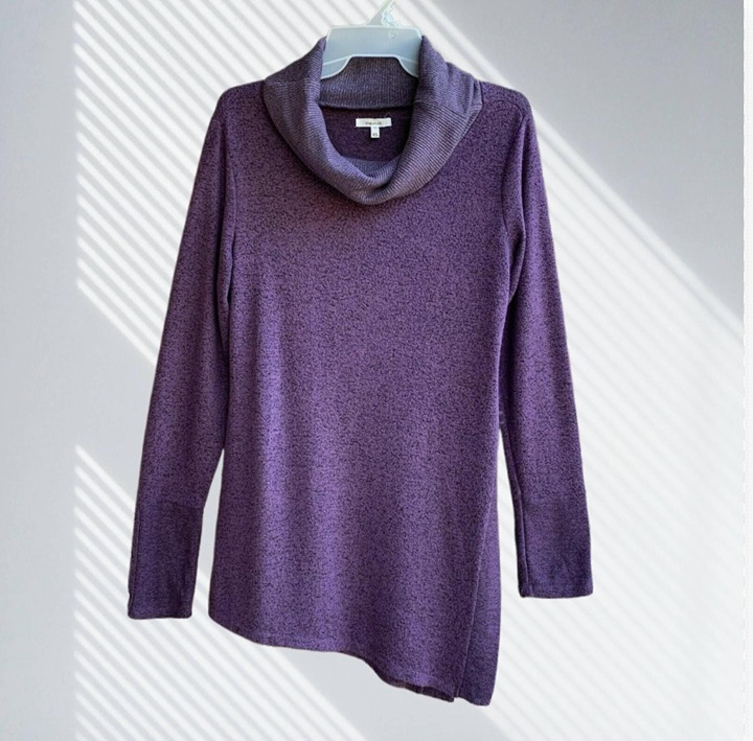 Maurices Women's Cowl Neck Long Sleeves Sweater Pullover Uneven Hem Size XS