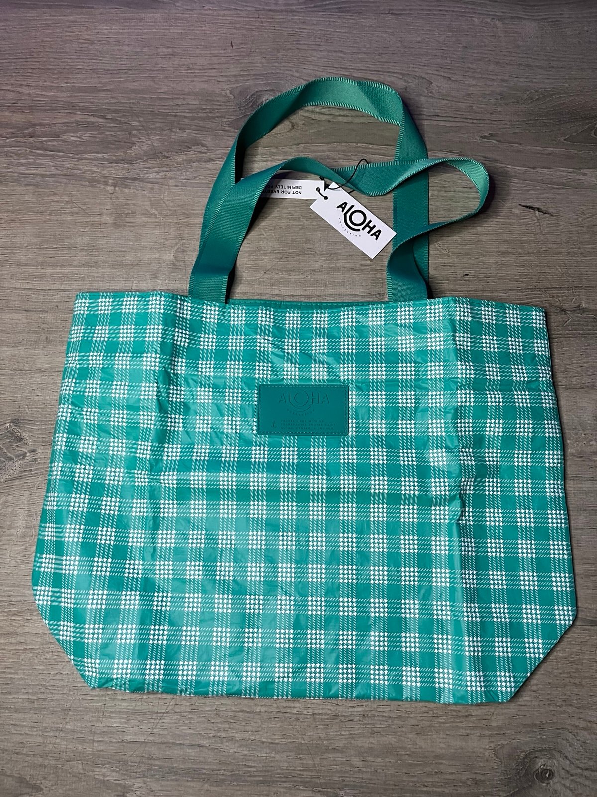 Green palaka aloha collection day tripper