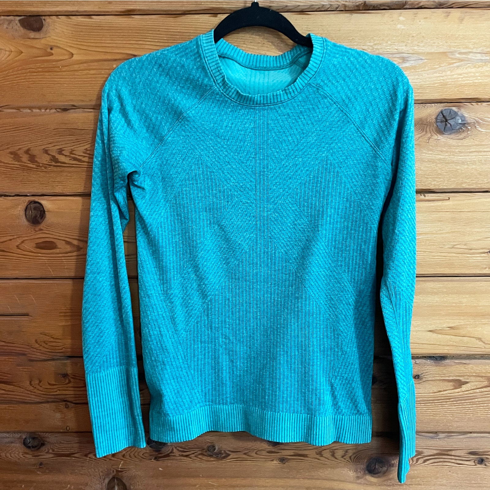 Lululemon Woman’s Cable Knit Long Sleeve Top Teal