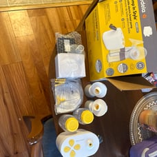 Medela pump in style maxflow breast pump