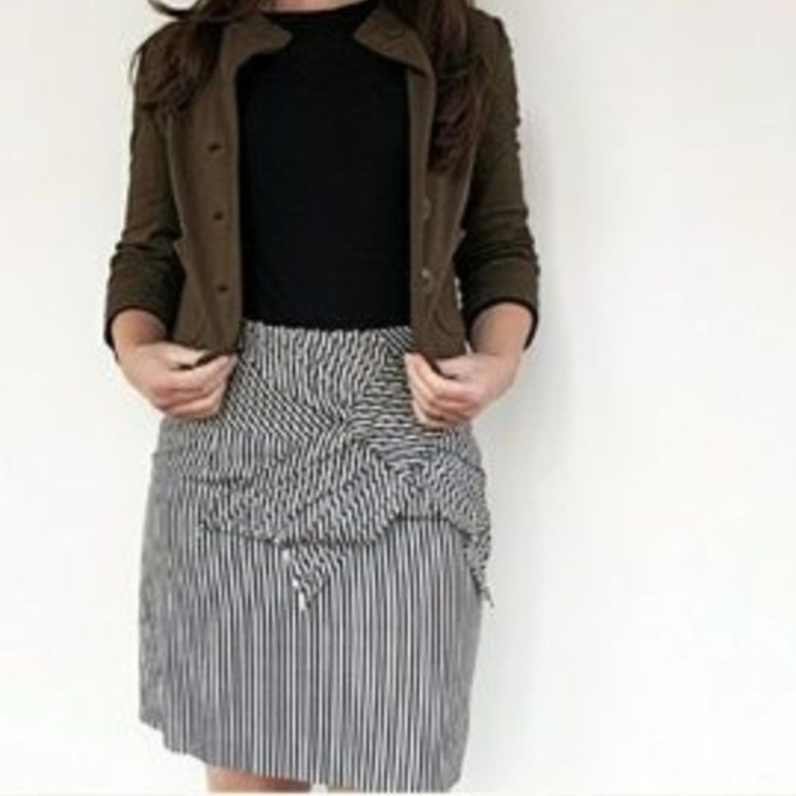 Anthropologie Taikonhu Yellow Cat pencil skirt womens Sz 6 Pleated Front Striped