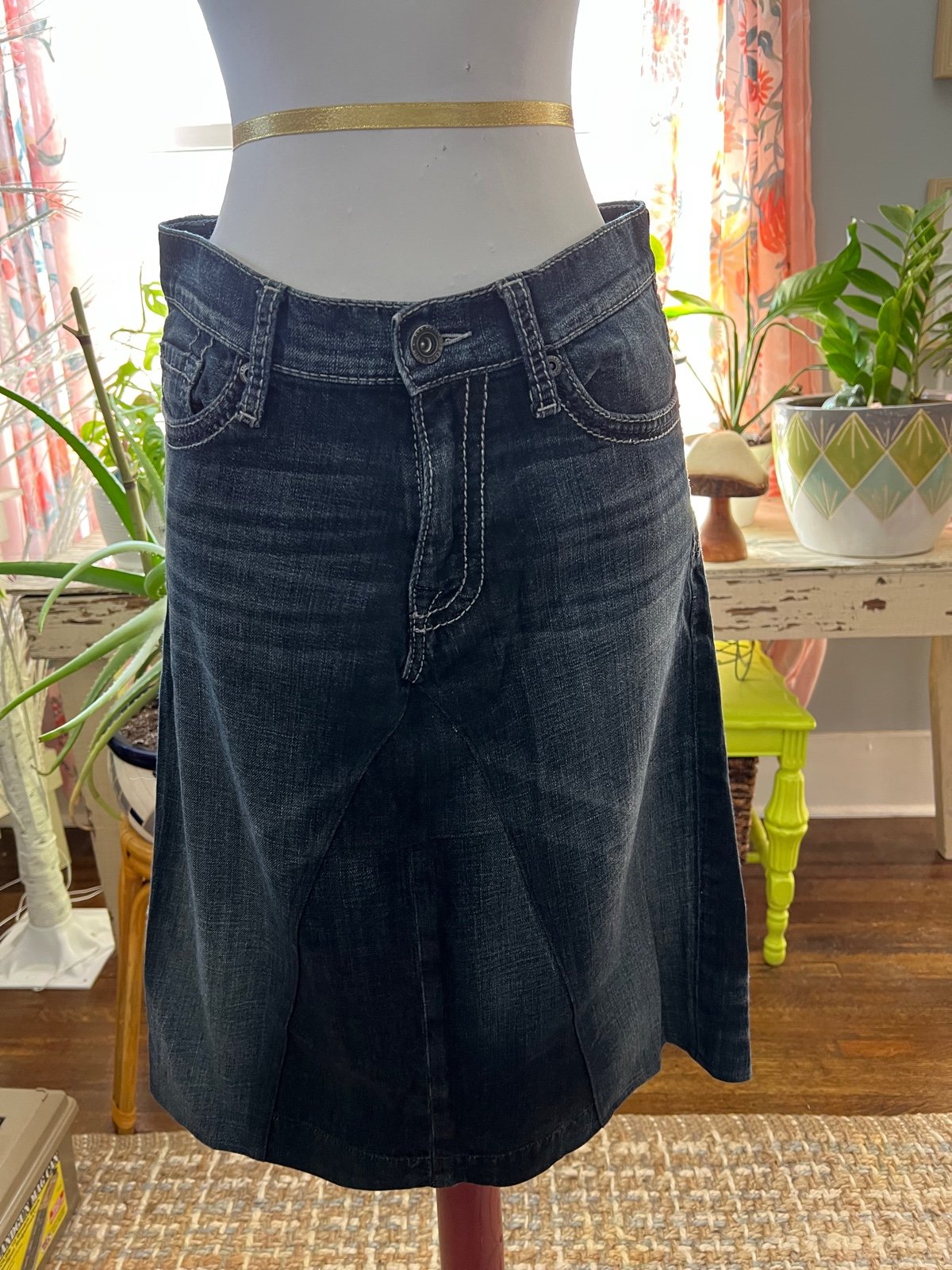 BKE womens denim jean skirt Asher 30 waist