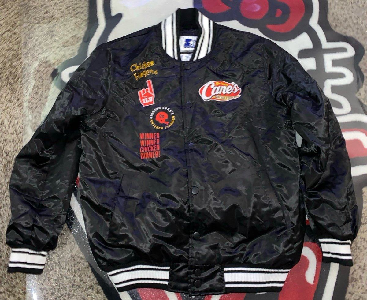 STARTER RAISING CANE’S CHICKEN FINGERS ONE LOVE BLACK SATIN BOMBER JACKET SIZE L