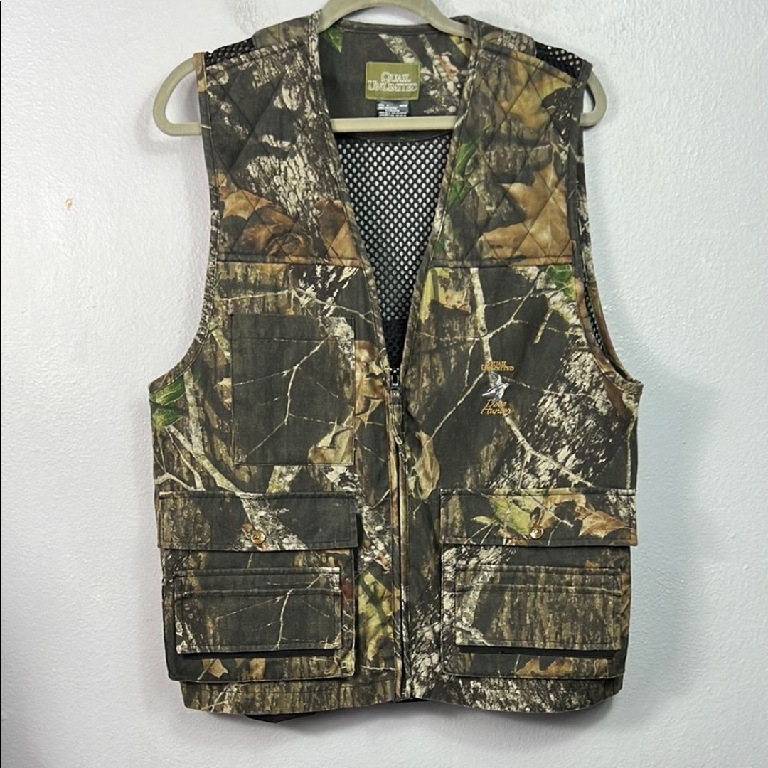 Quail Unlimited Camouflage Hunting Vest Medium