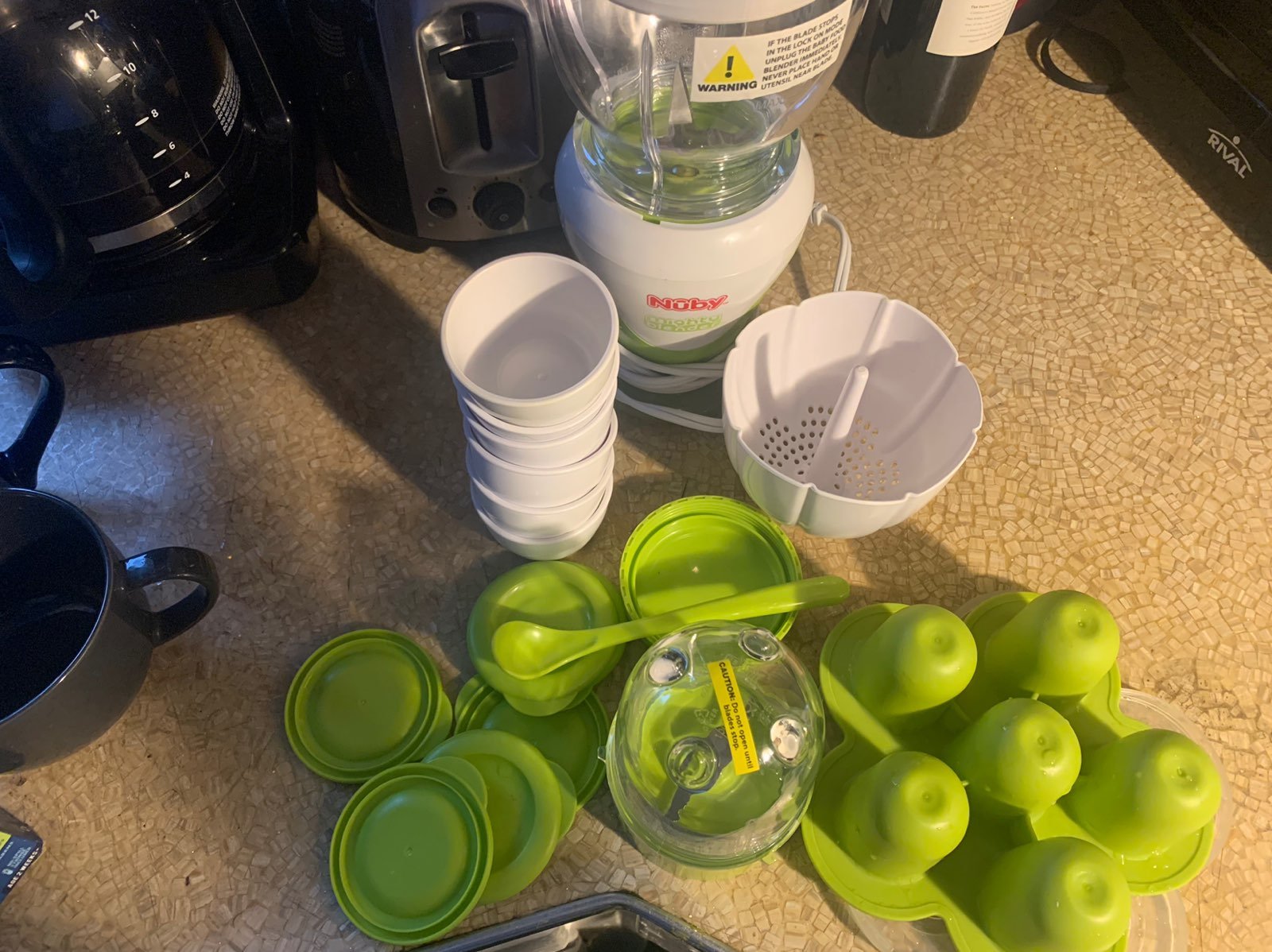 Baby food blender