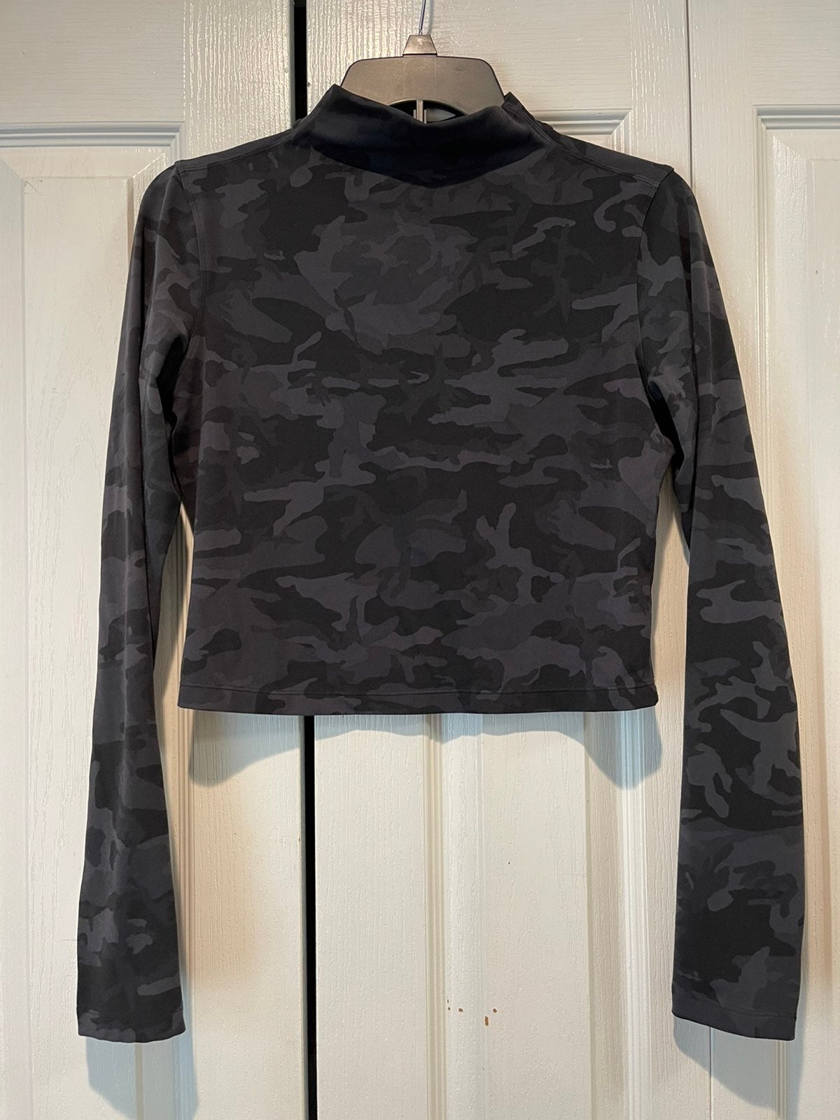 Lululemon turtleneck