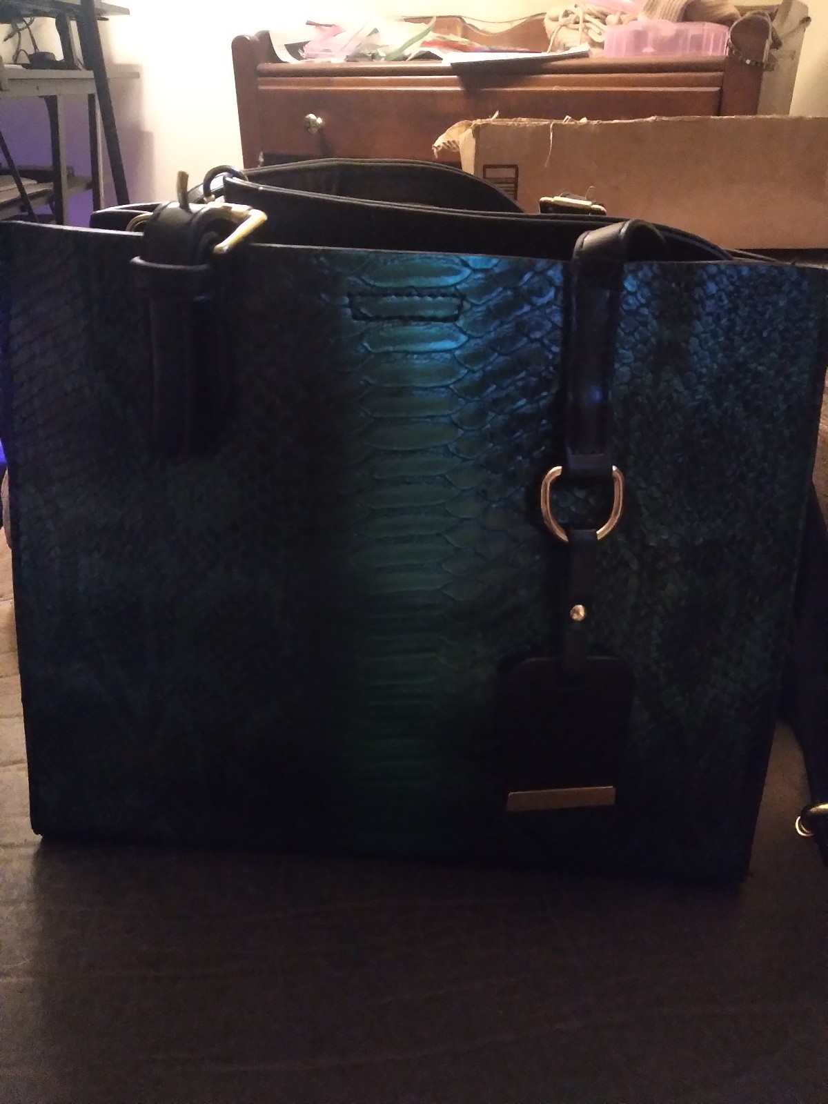 LG Green crocodile purse new