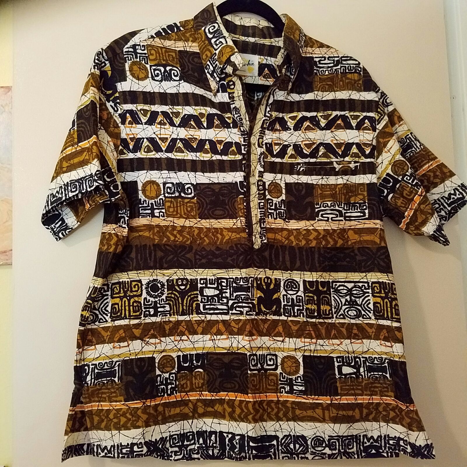 Vintage Hawaiian shirt