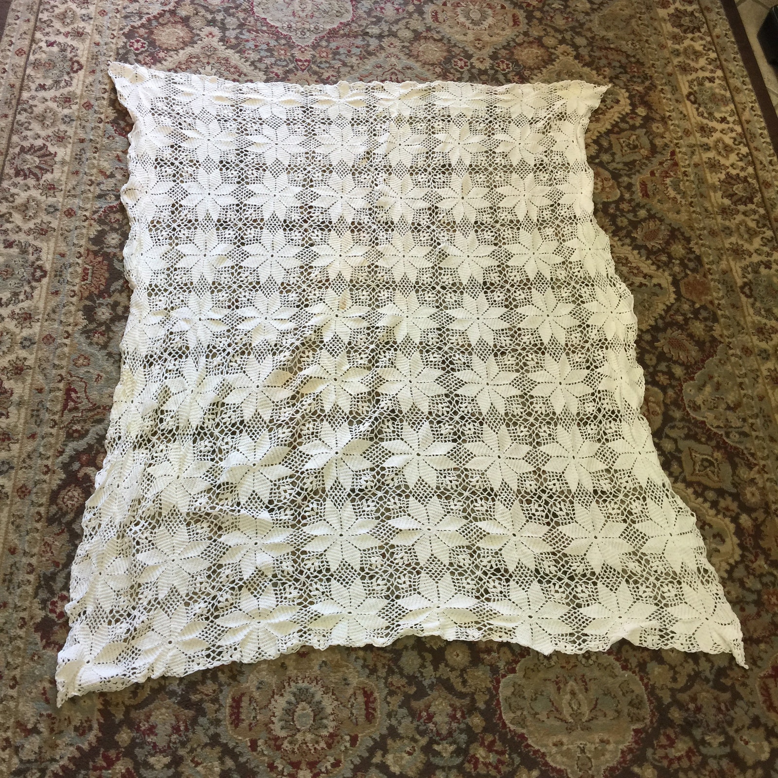 Handmade CROCHET tablecloth Coverlet Blanket Cream Snowflake Wheel Full / Queen