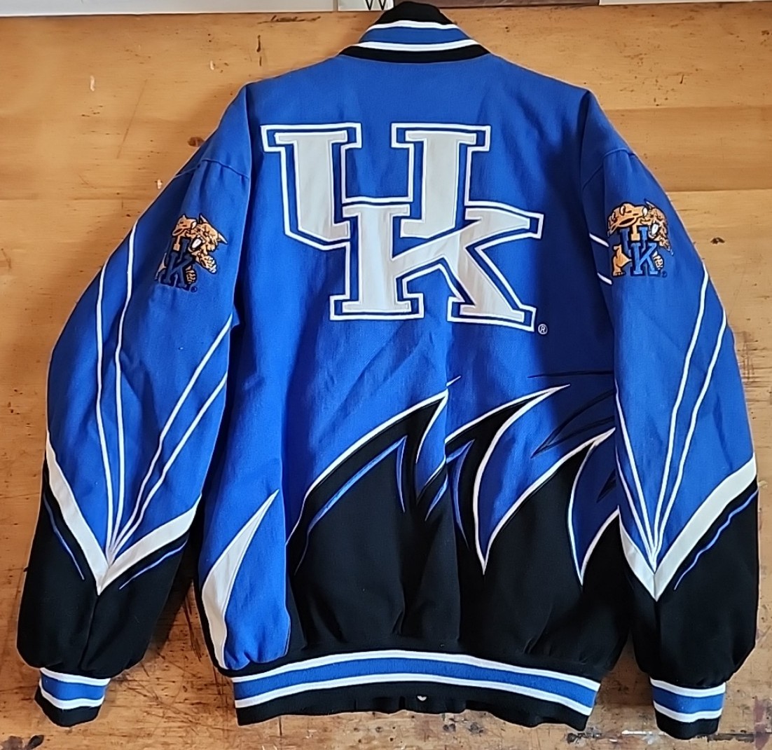 RARE!! Vintage University of Kentucky Wildcats sharks tooth jacket size Medium