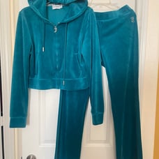 Juicy Couture set MEDIUM/LARGE