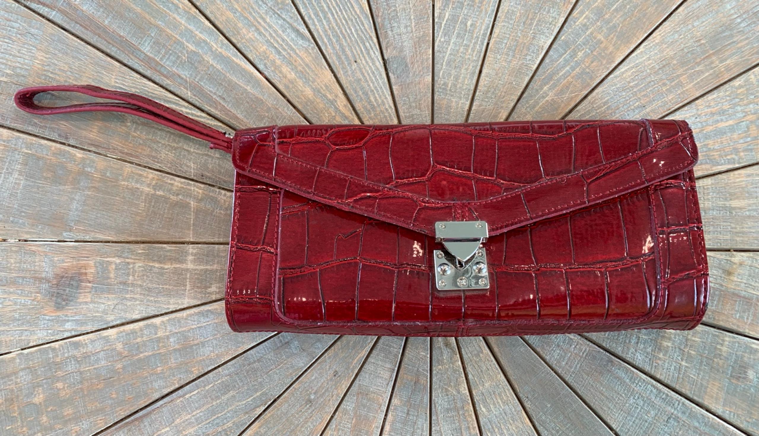 Beautiful Red Koret Crocodile Pattern Clutch Writlet