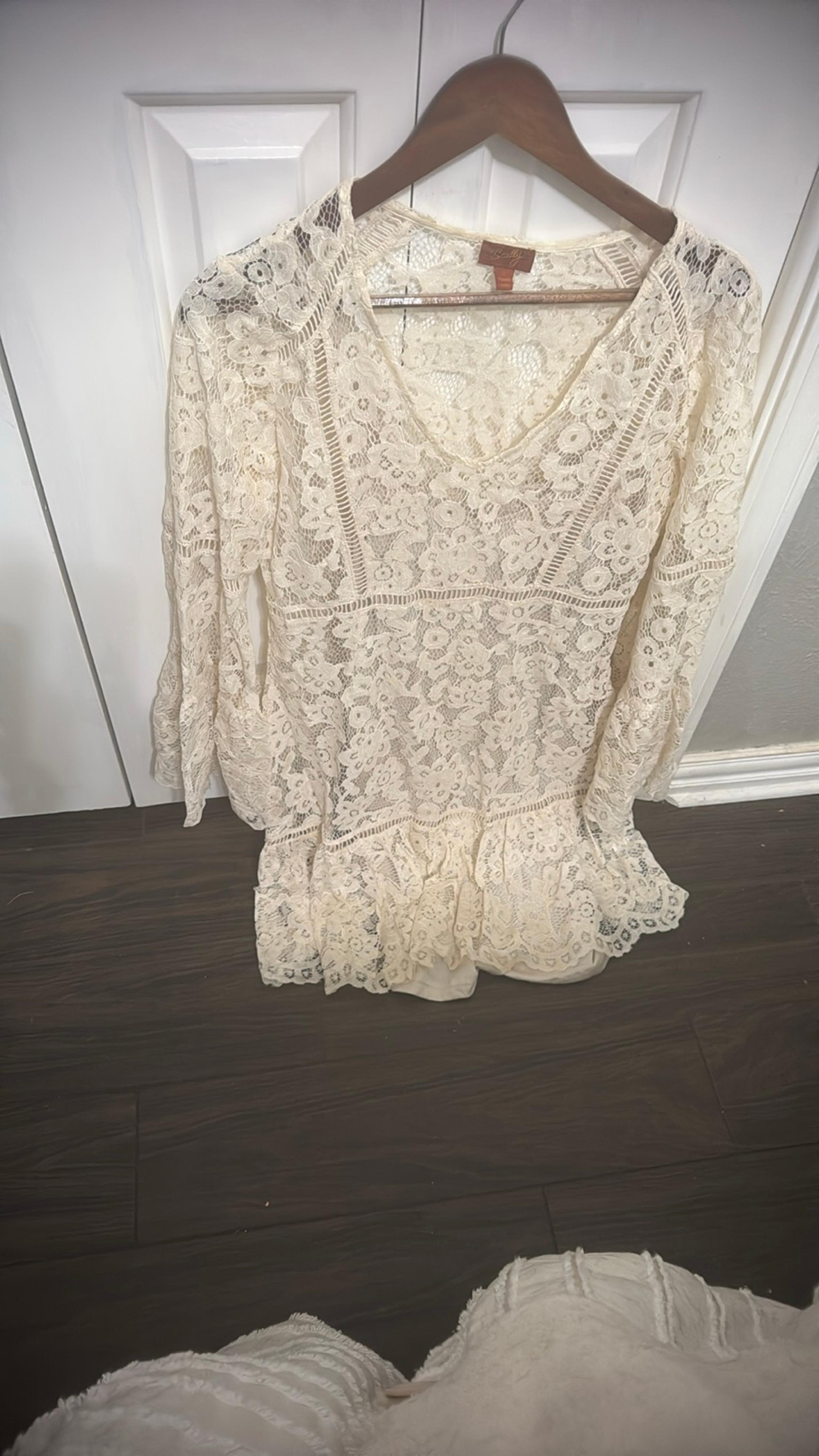Scully cream lace dress small