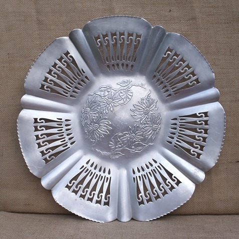 Vintage Farber & Shlevin Poinsettia Aluminum Serving Tray