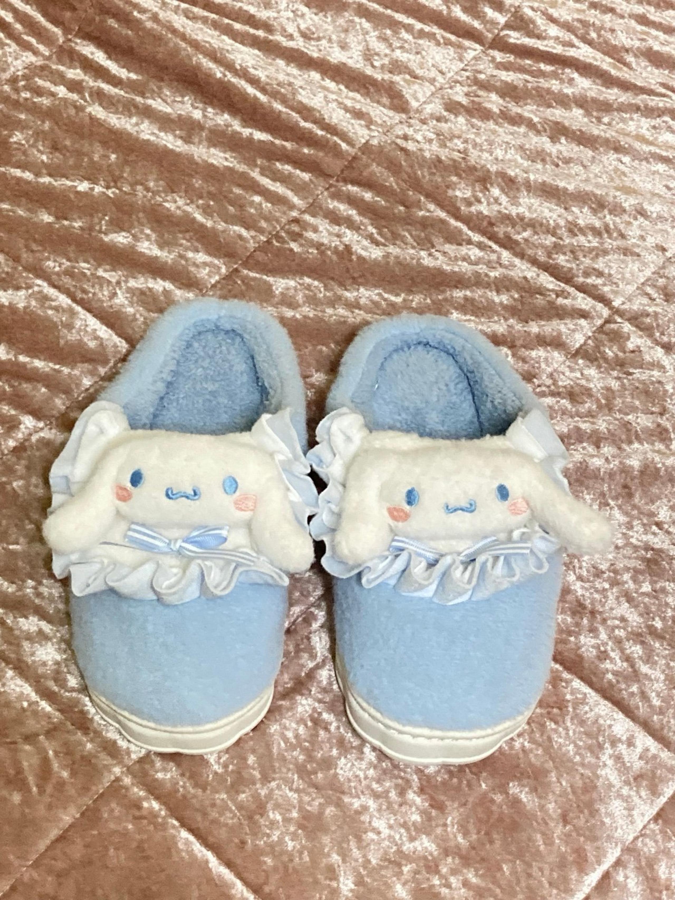 Cinnamoroll Fuzzy Plush Slippers | Unisex Shoes