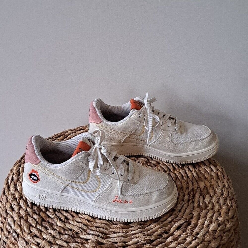Nike Air Force 1 Womens Off White Canvas/Suede Fashion/Athleisure Sneakers S-6