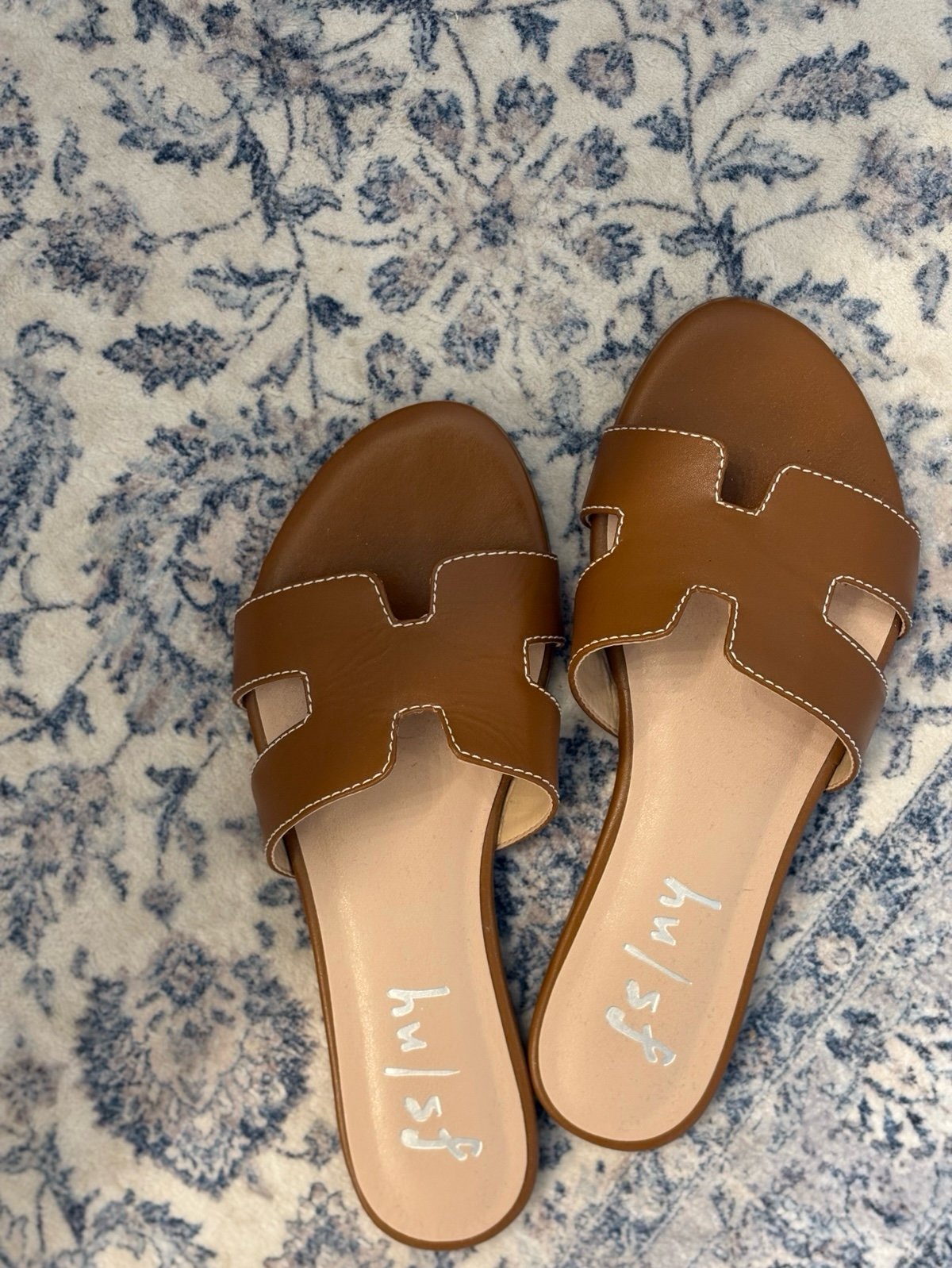 Tuckernuck Alibi French sole sandal