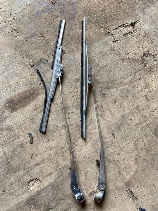 Studebaker 1950 1951 champion business coupe windshield wiper arms both sides